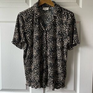 Joie Black and Cream Dot Crinkle Button Down Short Sleeve Blouse